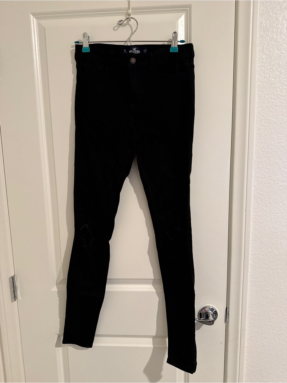 Hollister Black Distressed Knees Super Skinny Mid Rise Jeans Size 5 Long